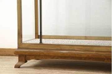 ガラスケースをリペア&カスタム!棚板、棚受けを新規製作。(ショーケース、陳列棚、飾り棚、店舗什器)