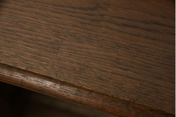 ロールトップデスクをリペア&カスタム!鍵穴に埋木処置をし、背板の加工、真鍮のキャスターを取り付け。現状の雰囲気を残した色味に着色。(机、在宅ワーク、在宅用両袖机、在宅ワーク、在宅用ワークデスク)