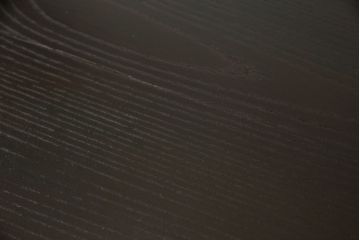 水屋箪笥サイドボードをリペア&カスタム!上下框をそれぞれカットしリサイズ。框の耳をフラットになるようカットし、カットした面は色合わせ。底の四つ角にフェルトを貼り付け。(キャビネット、収納棚、戸棚)
