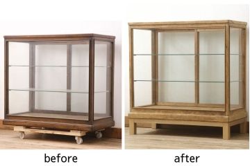 ガラスケースをリペア&カスタム!本体木部はストリップド加工をしクリアの蜜蝋ワックスにて。木脚を取り付け、本体と雰囲気を合わせた仕上げ。(ショーケース、陳列棚、店舗什器)