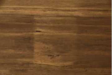 箪笥の見た目を変えずに綺麗にリペア!天板裏から天板を補強。本体は現状の品物に合わせて1トーン程落ち着いた色に着色。(ローボード、テレビ台、チェスト、引き出し、桐箪笥、桐たんす)
