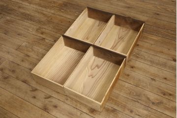 水屋箪笥サイドボードをリペア&カスタム!天板裏の補強をし、現状のお品物に合わせて1トーン程落ち着いた色に着色。(収納棚、戸棚、テレビ台、ローボード)