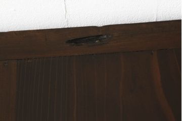 水屋箪笥サイドボードをリペア&カスタム!天板裏の補強をし、現状のお品物に合わせて1トーン程落ち着いた色に着色。(収納棚、戸棚、テレビ台、ローボード)