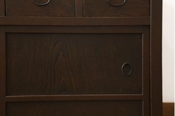 水屋箪笥サイドボードをリペア&カスタム!天板裏の補強をし、現状のお品物に合わせて1トーン程落ち着いた色に着色。(収納棚、戸棚、テレビ台、ローボード)