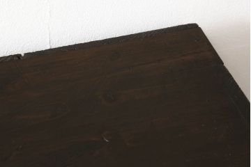 収納箪笥をリペア&カスタム!天板裏の補強をし、現状のお品物に合わせて1トーン程落ち着いた色に着色。背面はウレタン塗装にて仕上げ。(サイドボード、水屋箪笥、戸棚、キャビネット、テレビ台、収納棚)