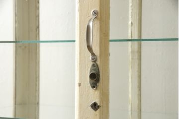 ケビントガラスケースをリペア&カスタム!錠と鍵を使用できるように加工。(飾り棚、陳列棚、収納棚、キャビネット)