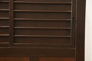 四尺水屋箪笥サイドボードをリペア&カスタム!天板部分の塗り直し、現状のお品物に合わせて1トーン程落ち着いた色に着色し、修繕箇所は本体と馴染むように。(食器棚、収納棚、キャビネット)
