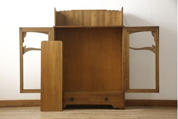 本箱をリペア&カスタム!現状をベースにポアーステインと蜜蝋ワックスにて仕上げ。現状のお品物に合わせて1トーン程落ち着いた色に着色し、修繕箇所は本体と馴染むように。(ブックケース、本棚)