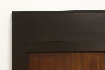 組子帯戸4枚をリペア&カスタム!高さと幅をリサイズし、レーザー加工による組子デザインの枠を製作。表はクリアガラス、裏はすりガラスに交換。色味は当店商品を参考に着色。(引き戸、帯戸)