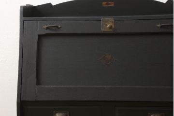 ライティングビューローをリペア&カスタム!ビューローの象嵌部分はペイントせず元の色味をベースに着色し、本体はマットブラックに着色。(簿記机、在宅ワーク、在宅用ワークデスク)