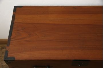 時代箪笥をリペア&カスタム!上段・下段にわけそれぞれ脚を取り付け。(和タンス、チェスト、収納箪笥、引き出し)