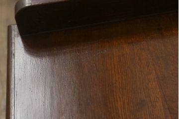 オープンラックをリペア&カスタム!棚板は不足分を新規製作し取り付け、修繕箇所は本体と馴染ませ、現状のお品物に合わせて1トーン程落ち着いた色に着色。(棚、上置棚、ローボード、サイドボード)