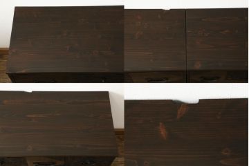 佐渡箪笥をリペア&カスタム!上下段を横に並べて使用できるよう、それぞれ天板・台輪を製作し取り付け。指定の箇所に配線用穴あけ加工。竿通しを取り除いて埋木し、色合わせ。本体は現状の色味を活かし、製作した天板・台輪は本体の色味に合わせて仕上げ。(八幡箪笥、和たんす、収納箪笥、時代箪笥、衣装タンス、引き出し)