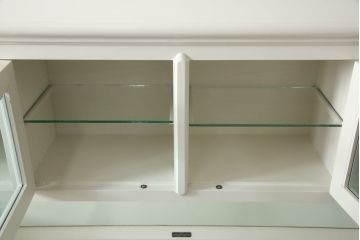 デンタルケースをリペア&カスタム!すりガラス天板を形に合うように新規で製作し取り付け。色味は当店商品を参考にアンティークホワイトにペイント。(ケビントガラスケース、収納棚、戸棚)