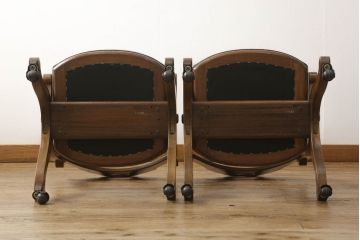 ダイニングチェア4脚をリペア&カスタム!ウレタンスポンジを交換し、希望の生地で座面を張替え。本体は元の木色をベースにキズをなじませて仕上げ。(サイドチェア、椅子、イス)