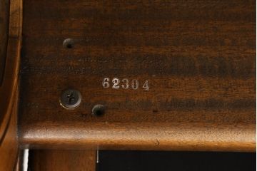 ダイニングチェア4脚をリペア&カスタム!ウレタンスポンジを交換し、希望の生地で座面を張替え。本体は元の木色をベースにキズをなじませて仕上げ。(サイドチェア、椅子、イス)