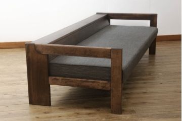 ソファベッドをリペア&カスタム!現状の塗装を剥離、シール剥がし、オイルフィニッシュにて仕上げ。(3人掛けソファ、3P、ソファベンチ、ヴィンテージ)