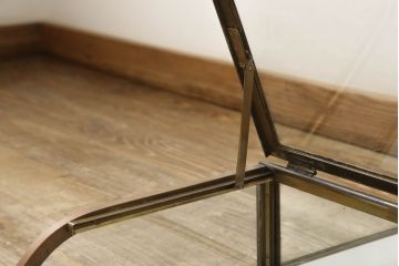 ショーケースをリペア&カスタム!真鍮製のストッパーを当店商品を参考に職人が手作業で製作し取り付け。(ガラスケース、店舗什器)