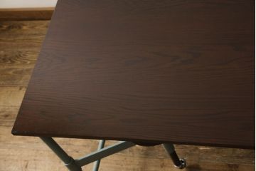 格納スツール6脚付きテーブルをリペア&カスタム!当店商品を参考に天板と座面を交換。天板、キャスターを着色して仕上げ。(6人用ダイニングテーブル、作業台)