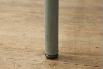格納スツール6脚付きテーブルをリペア&カスタム!当店商品を参考に天板と座面を交換。天板、キャスターを着色して仕上げ。(6人用ダイニングテーブル、作業台)