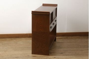 置き床をリペア&カスタム!お客様ご希望のデザインを参考に脚を製作し取り付け。色味はカシュー漆にて仕上げ。 (ローボード、テレビ台、戸棚、収納棚、飾り台)