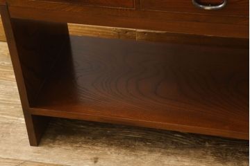 置き床をリペア&カスタム!お客様ご希望のデザインを参考に脚を製作し取り付け。色味はカシュー漆にて仕上げ。 (ローボード、テレビ台、戸棚、収納棚、飾り台)