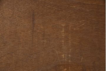踏み台の見た目を変えずに綺麗にリペア!現状の色味を活かしてクリアワックスにて仕上げ。(飾り台、花台)