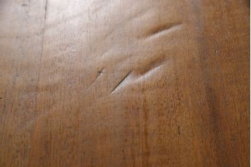 片袖机の見た目を変えずに綺麗にリペア!現状をベースにして1トーン程落ち着いた色味に着色。(デスク、在宅用、在宅ワーク)
