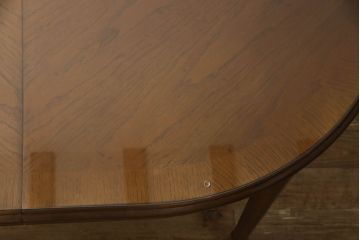 ダイニングテーブルをリペア&カスタム!延長天板を製作。合わせてガラス天板も用意。本体は現状の色味を活かして仕上げ。(4人掛け、6人掛け)
