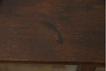 ガラス戸棚をリペア&カスタム!取っ手は似た雰囲気のものに交換。木部は現状の品物に合わせて1トーン程落ち着いた色に着色し、内部棚板・修繕箇所は本体と馴染むように。(飾り棚、収納棚、キャビネット)