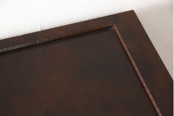 キャビネットをリペア&カスタム!木製の脚を取り付け、本体は現状をベースにして1トーン程落ち着いた色味に着色して仕上げ。(食器棚、カップボード、飾り棚、収納棚、本箱、ブックケース、サイドボード、サイドキャビネット)