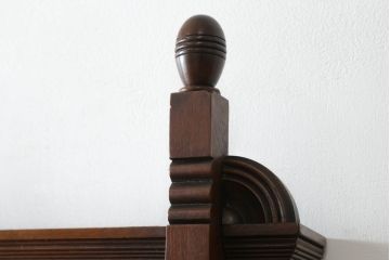 マホガニー材ホールスタンドをリペア&カスタム!鏡を新しいものに交換し、壁への固定用金具を取り付け。全体を1トーン落ち着いた色味に着色仕上げ。(ミラー、鏡、鏡台、ドレッサー、化粧台)