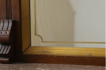 マホガニー材ホールスタンドをリペア&カスタム!鏡を新しいものに交換し、壁への固定用金具を取り付け。全体を1トーン落ち着いた色味に着色仕上げ。(ミラー、鏡、鏡台、ドレッサー、化粧台)
