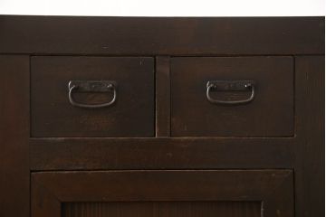 水屋箪笥サイドボードの見た目を変えずに綺麗にリペア!!本体は現状の色味を活かして仕上げ。(収納棚、テレビ台、キャビネット)