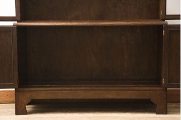 スタッキングブックケースをリペア&カスタム!下段棚の中仕切りを全て取り外し。修繕箇所は本体と馴染ませ、木部は現状をベースにして1トーン程落ち着いた色味に着色。(本箱、収納棚、キャビネット)