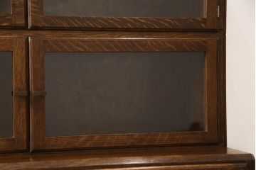 スタッキングブックケースをリペア&カスタム!下段棚の中仕切りを全て取り外し。修繕箇所は本体と馴染ませ、木部は現状をベースにして1トーン程落ち着いた色味に着色。(本箱、収納棚、キャビネット)