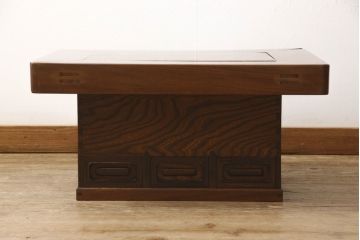 関西火鉢をリペア&カスタム!蓋は開口部に合わせ木目の近い栗材で新規製作。蓋の色味は本体に合わせ、本体は現状をベースに着色。(囲炉裏、長火鉢、座卓、ローテーブル)