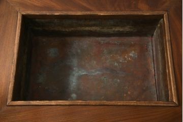 関西火鉢をリペア&カスタム!蓋は開口部に合わせ木目の近い栗材で新規製作。蓋の色味は本体に合わせ、本体は現状をベースに着色。(囲炉裏、長火鉢、座卓、ローテーブル)