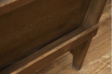 木製ベンチの見た目を変えずに綺麗にリペア!元の雰囲気を残して仕上げ。(長椅子、板座チェア)