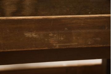 木製ベンチの見た目を変えずに綺麗にリペア!元の雰囲気を残して仕上げ。(長椅子、板座チェア)