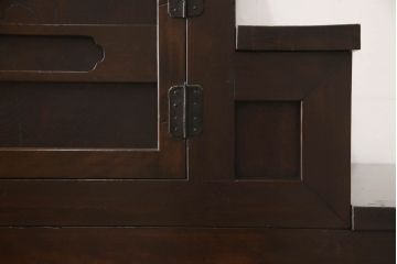 二段重ね箪笥をリペア&カスタム!上段の内部に棚板を製作し取付け。現状をベースに1トーン落ち着いた色味に着色仕上げ。(時代箪笥、和タンス)