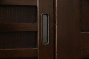 二段重ね箪笥をリペア&カスタム!上段の内部に棚板を製作し取付け。現状をベースに1トーン落ち着いた色味に着色仕上げ。(時代箪笥、和タンス)