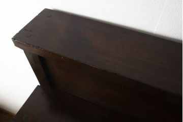 二段重ね箪笥をリペア&カスタム!上段の内部に棚板を製作し取付け。現状をベースに1トーン落ち着いた色味に着色仕上げ。(時代箪笥、和タンス)