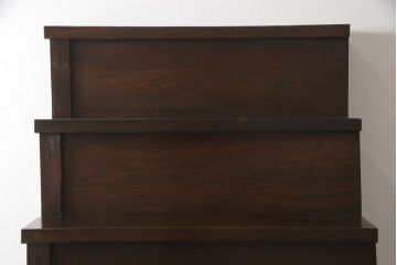 二段重ね箪笥をリペア&カスタム!上段の内部に棚板を製作し取付け。現状をベースに1トーン落ち着いた色味に着色仕上げ。(時代箪笥、和タンス)
