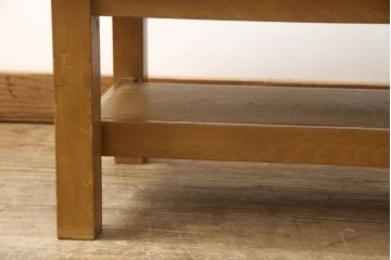昭和中期の長テーブルの見た目を変えずに奇麗にリペア!無着色・クリアワックスで本来の骨董感を活かして仕上げ。(ローテーブル、飾り台)