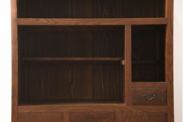 大正昭和初期の収納箪笥の見た目を変えずに奇麗にリペア!引手や取っ手の金具部分は現状のものを使用。現状の色味をベースにワントーン程濃くなるように着色。(関東水屋箪笥、サイドキャビネット、収納棚、戸棚、茶箪笥)