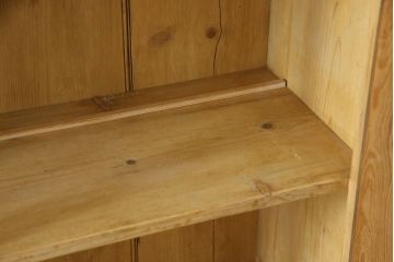 イギリスアンティークのキャビネットリペア&カスタム!天板は両端を5mm(計10mm)ずつカット。現状の色味をベースに着色。(食器棚、戸棚、カップボード)