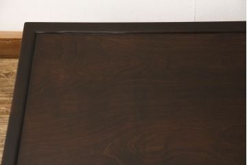 松本民芸家具のG型座卓の見た目を変えずに奇麗にリペア!お客様のご希望に合わせて塗装を剥離して、輪ジミのできにくい塗料で再塗装。(センターテーブル、リビングテーブル、ローテーブル)