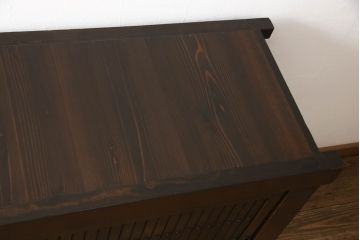 水屋箪笥のサイドボードをリペア&カスタム!天板上部のズレ止めは平らになるよう修正。現状のお品物に合わせて着色。(キャビネット、収納棚、食器棚、収納箪笥)