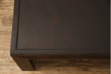 松本民芸家具のG型座卓の見た目を変えずに奇麗にリペア!お客様のご希望に合わせて塗装を剥離して、輪ジミのできにくい塗料で再塗装。(センターテーブル、リビングテーブル、ローテーブル)